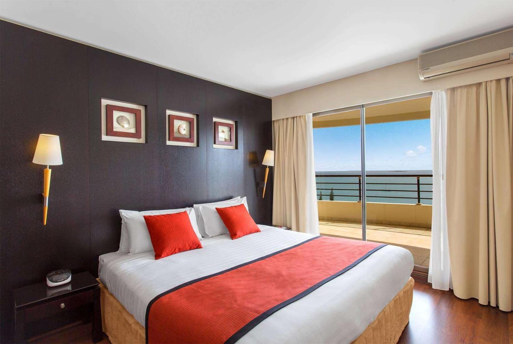 Ramada Hotel & Suites By Wyndham Noumea Luaran gambar