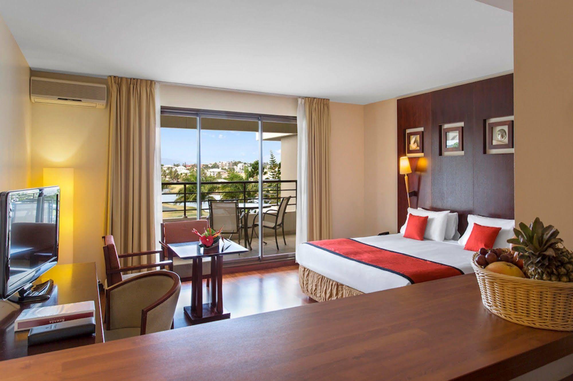 Ramada Hotel & Suites By Wyndham Noumea Luaran gambar