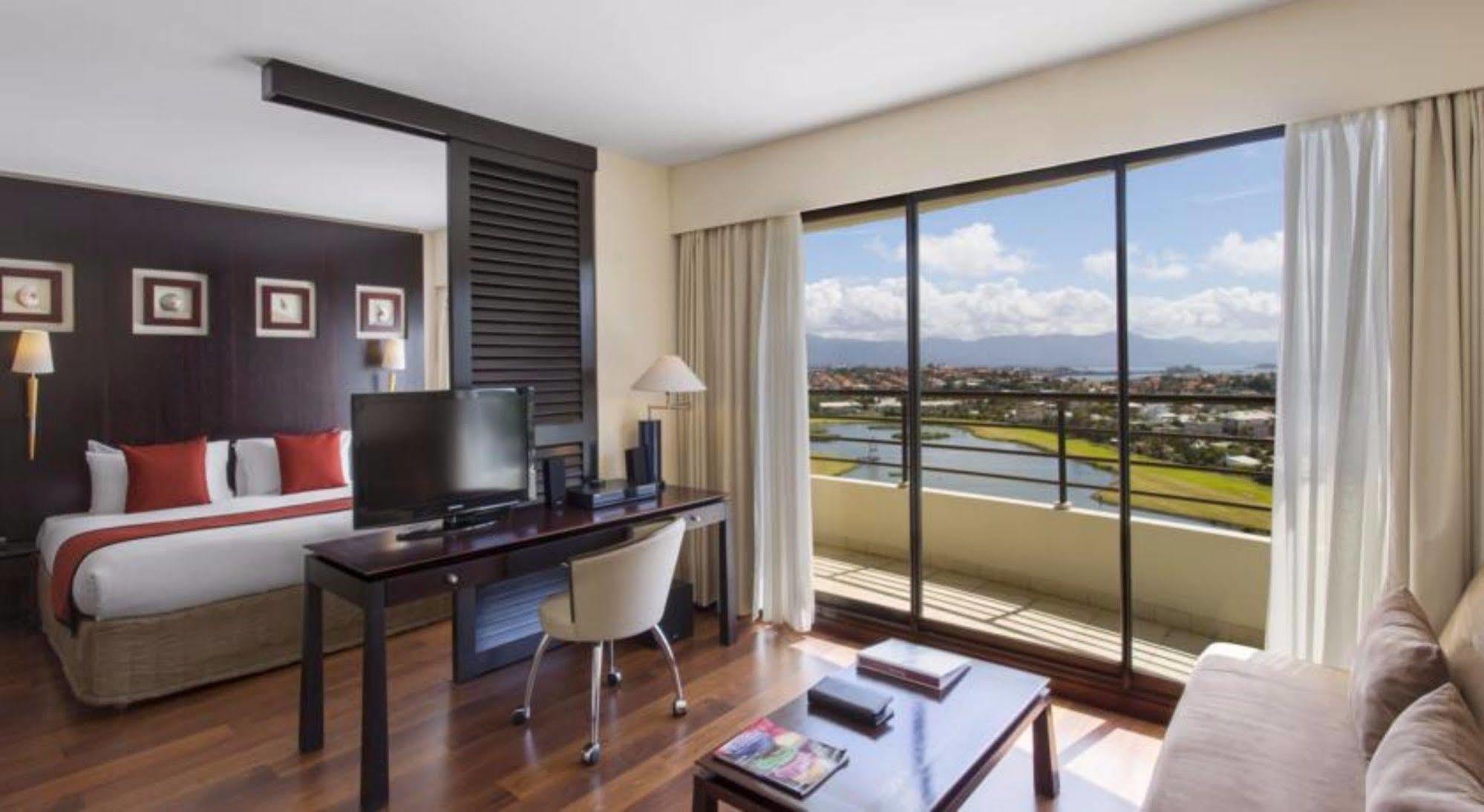 Ramada Hotel & Suites By Wyndham Noumea Luaran gambar