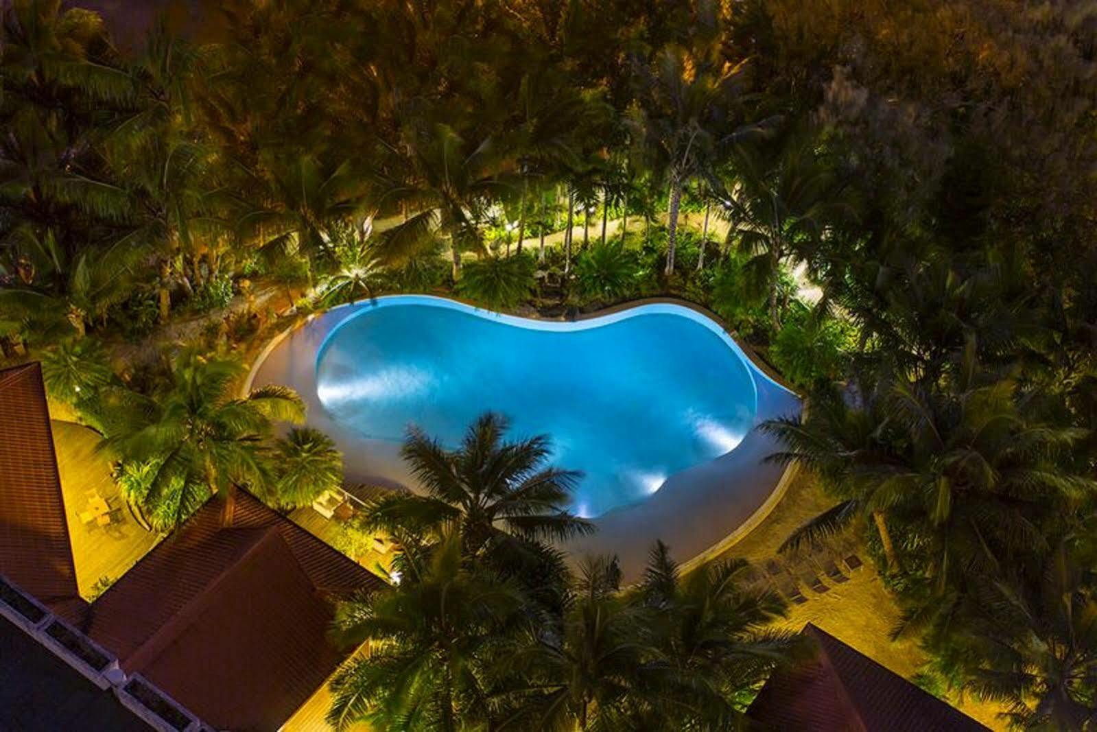 Ramada Hotel & Suites By Wyndham Noumea Luaran gambar