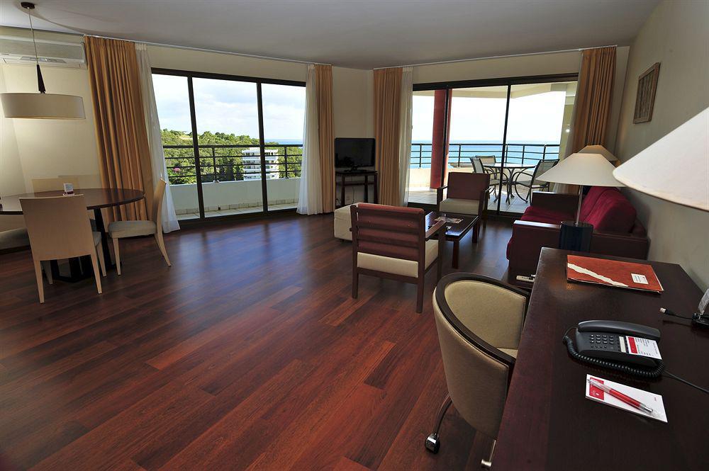 Ramada Hotel & Suites By Wyndham Noumea Luaran gambar